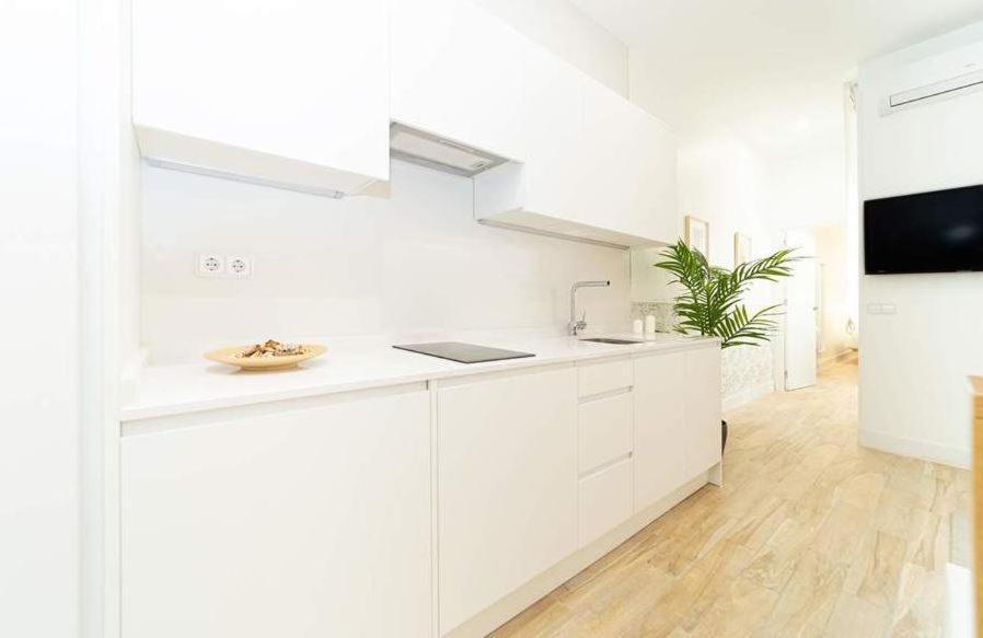 Fuencarral Apartment มาดริด ภายนอก รูปภาพ